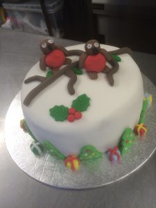 saltburn-cake-2